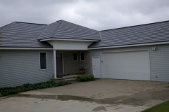 Oxford Metal Roofing Shingle in Deep Charcoal