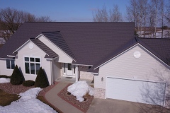 Rustic Metal Roofing Shingle in Shake Gray