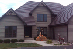 Rustic Metal Roofing Shingle in Mustang Brown