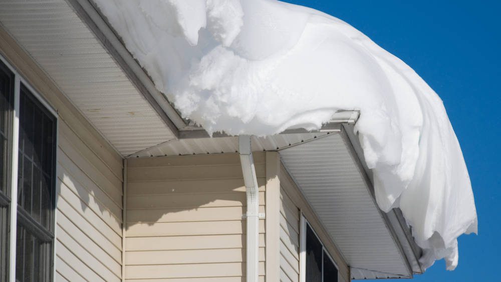 Storm Proof Your Roof: Metal vs. Asphalt Roofing