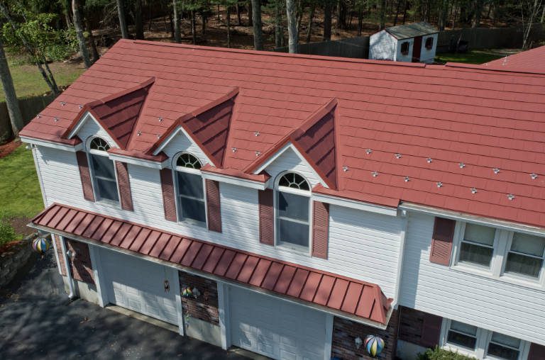 Curb Appeal – Your Dream Roof Awaits